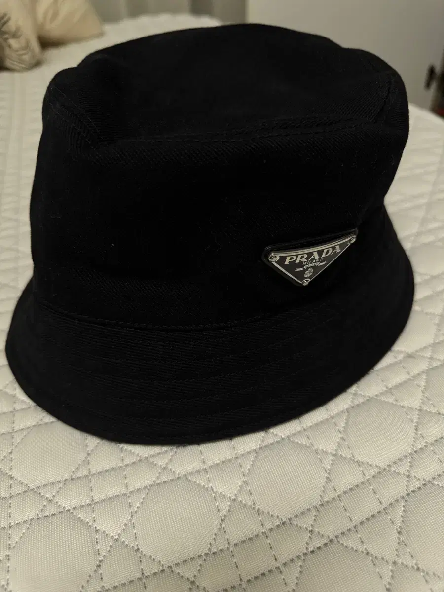 PRADA ブラック バケットハット XL コットンタイプ ブラック Re-Nylon xシアリング バケットハット | PRADA
